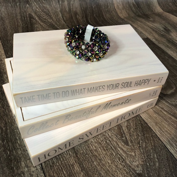 Wide stretch multicolored bead bracelet - Picture 2 of 2